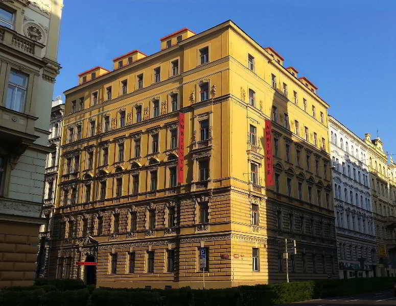 Hotel Ambiance Praha Bagian luar foto
